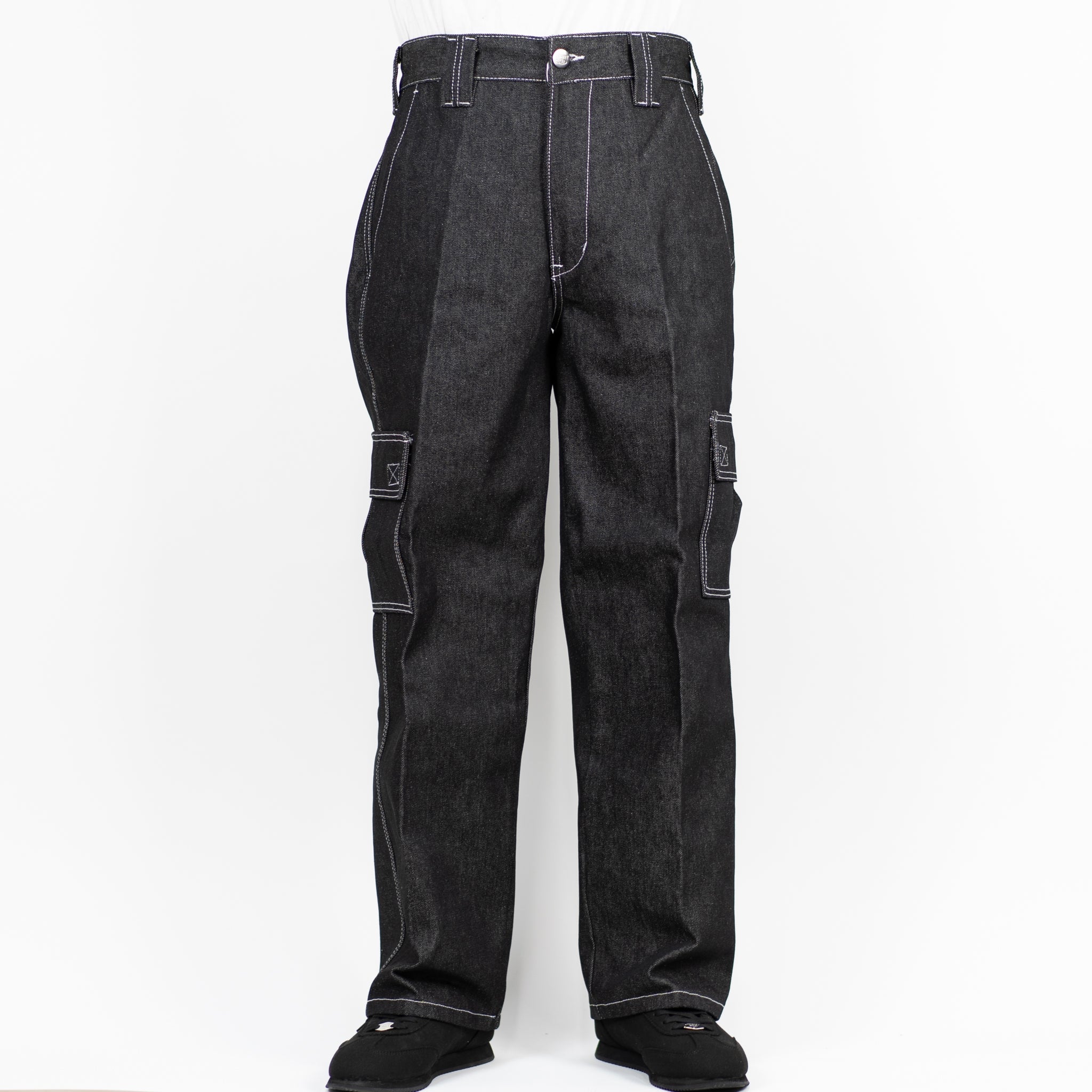 blk-wht-cargo-hard-denim-